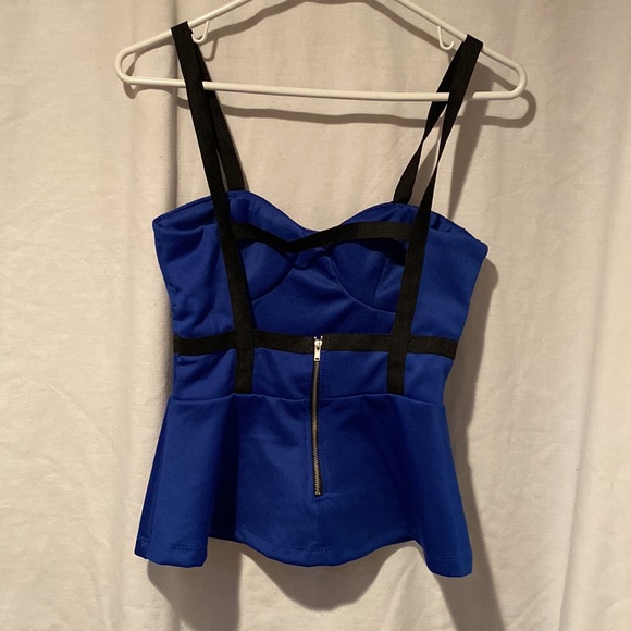 Ladies spaghetti strapped top - Picture 2 of 6